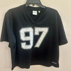 Aritzia trading jersey